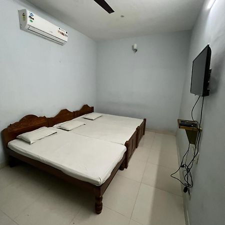 The Alp Hotel Madurai Esterno foto