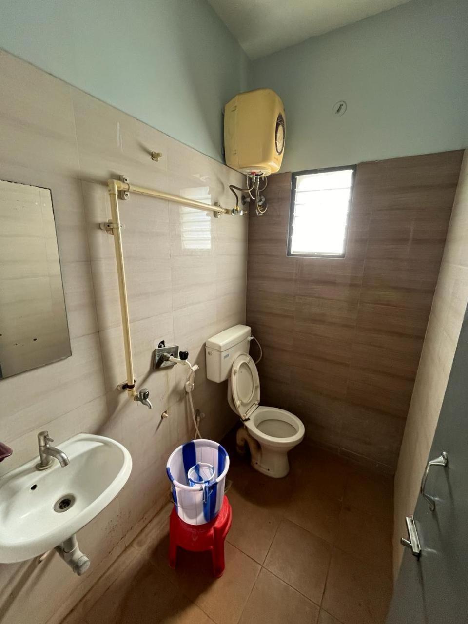 The Alp Hotel Madurai Esterno foto