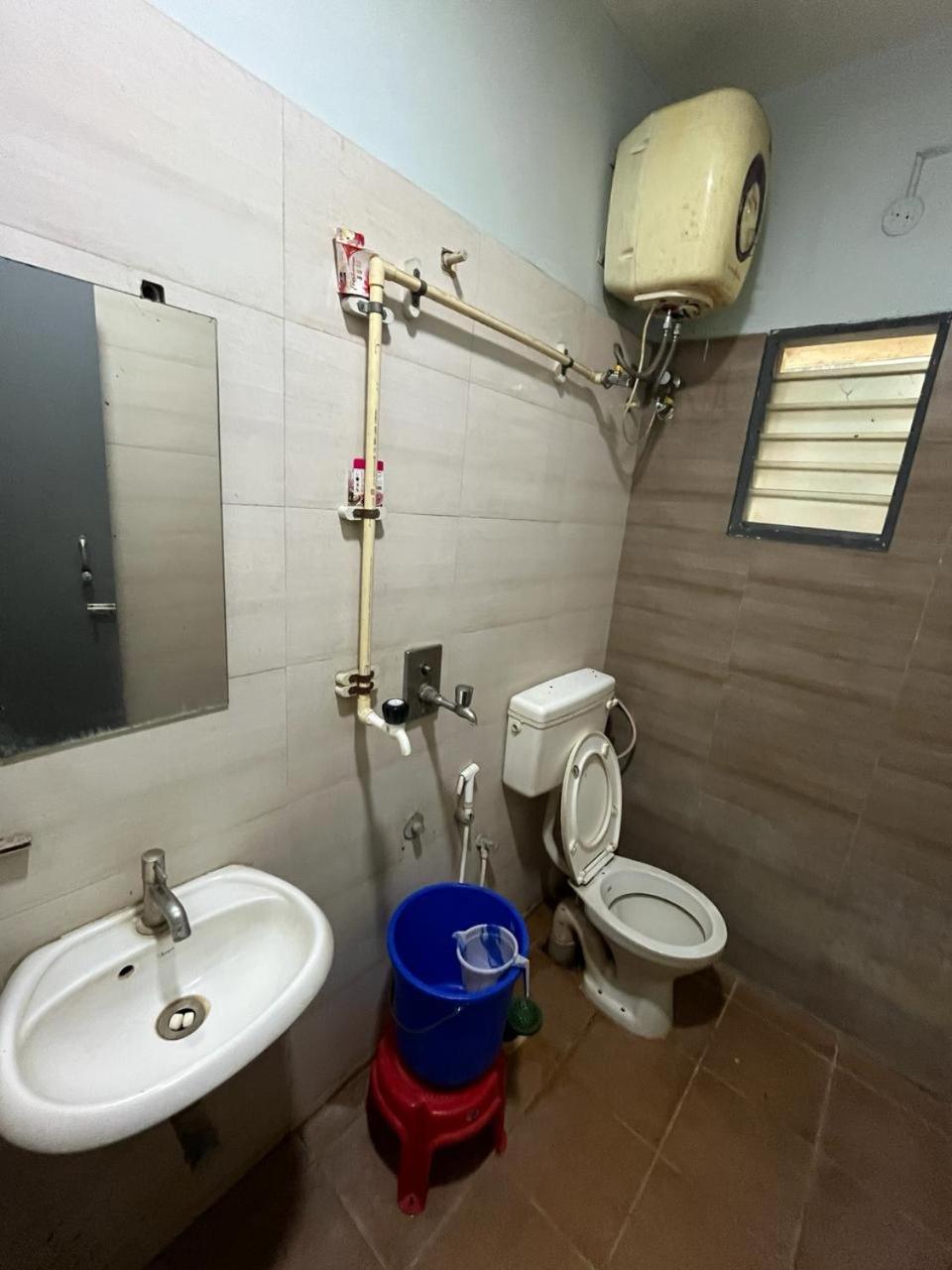 The Alp Hotel Madurai Esterno foto