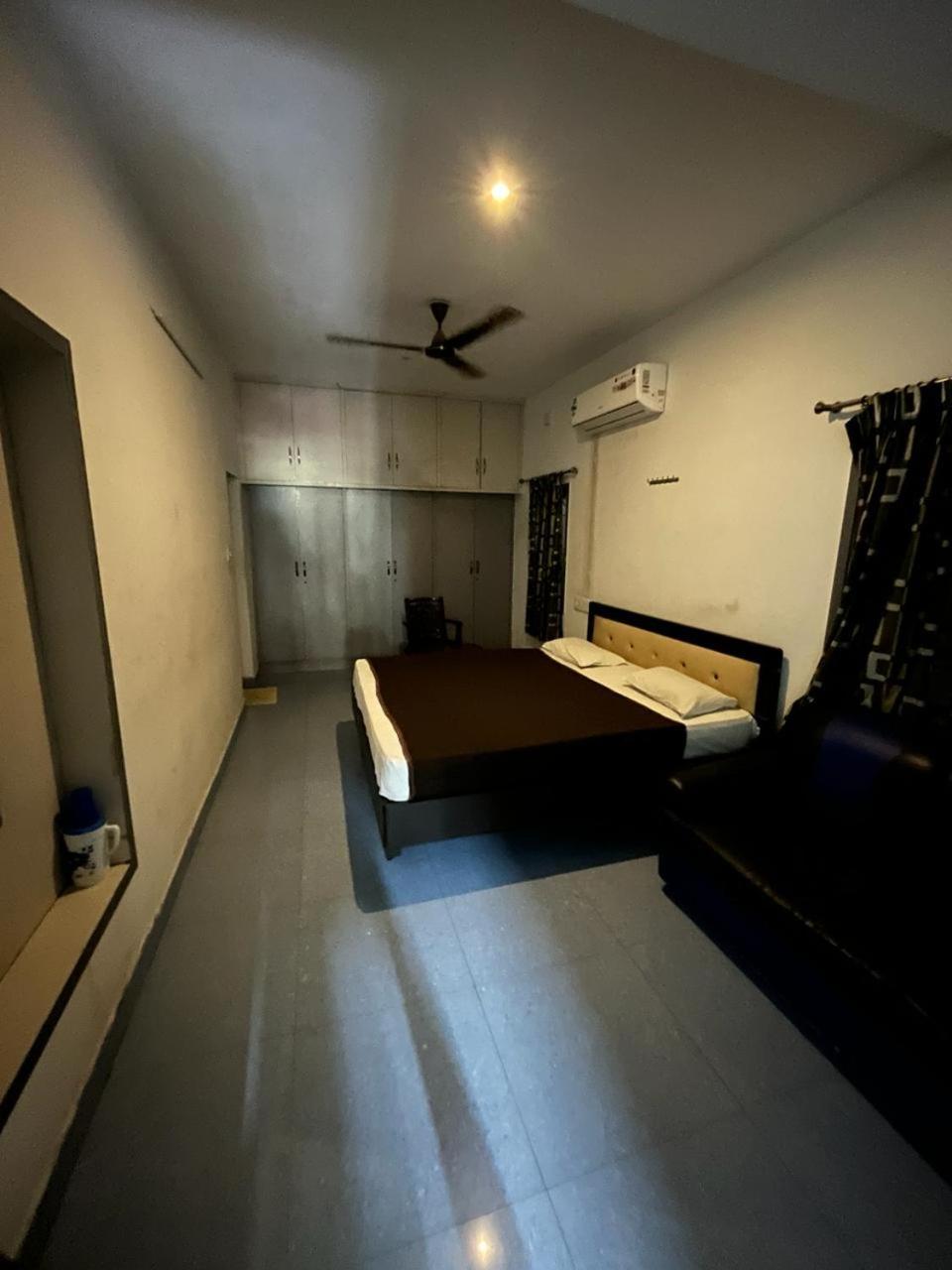 The Alp Hotel Madurai Esterno foto