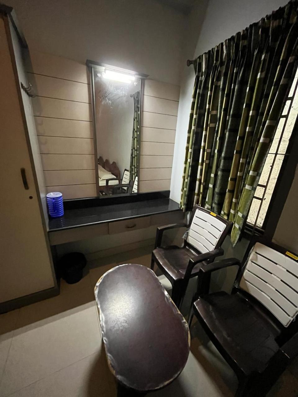 The Alp Hotel Madurai Esterno foto